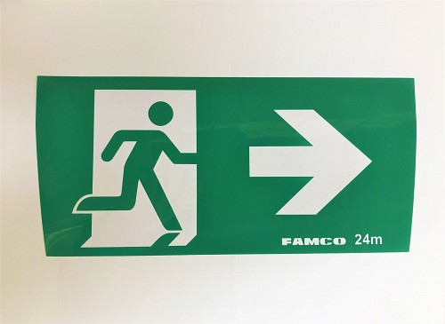 F9970 RUNNING MAN RIGHT DECAL
